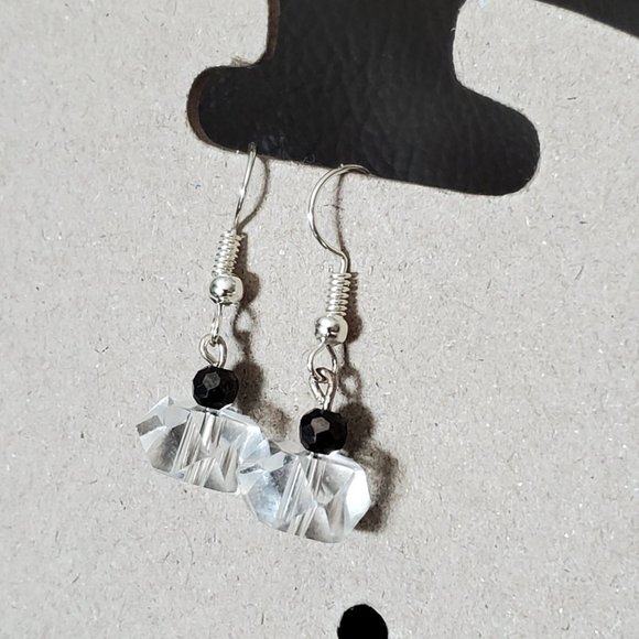 Silver Tone Hook Glass Bead Dangle Earrings Tony Alexander Jewelry Artisan Style - Picture 2 of 2